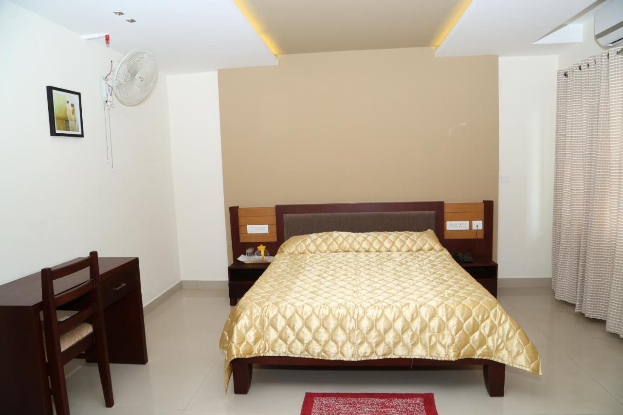 Hazmi Inn Perintalmanna Extérieur photo