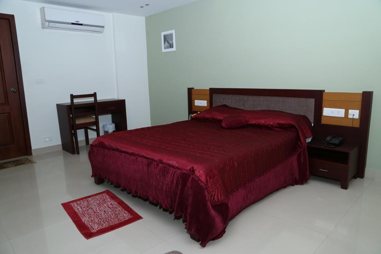 Hazmi Inn Perintalmanna Extérieur photo